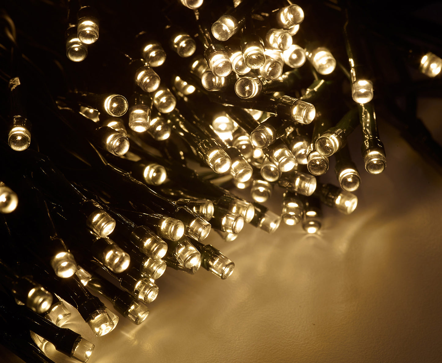 400 LED Solar String Lights – Warm LEDs