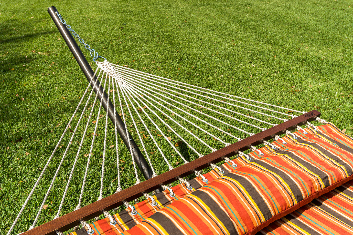 Coronado Double Quilted Hammock - Red/Brown Stripe