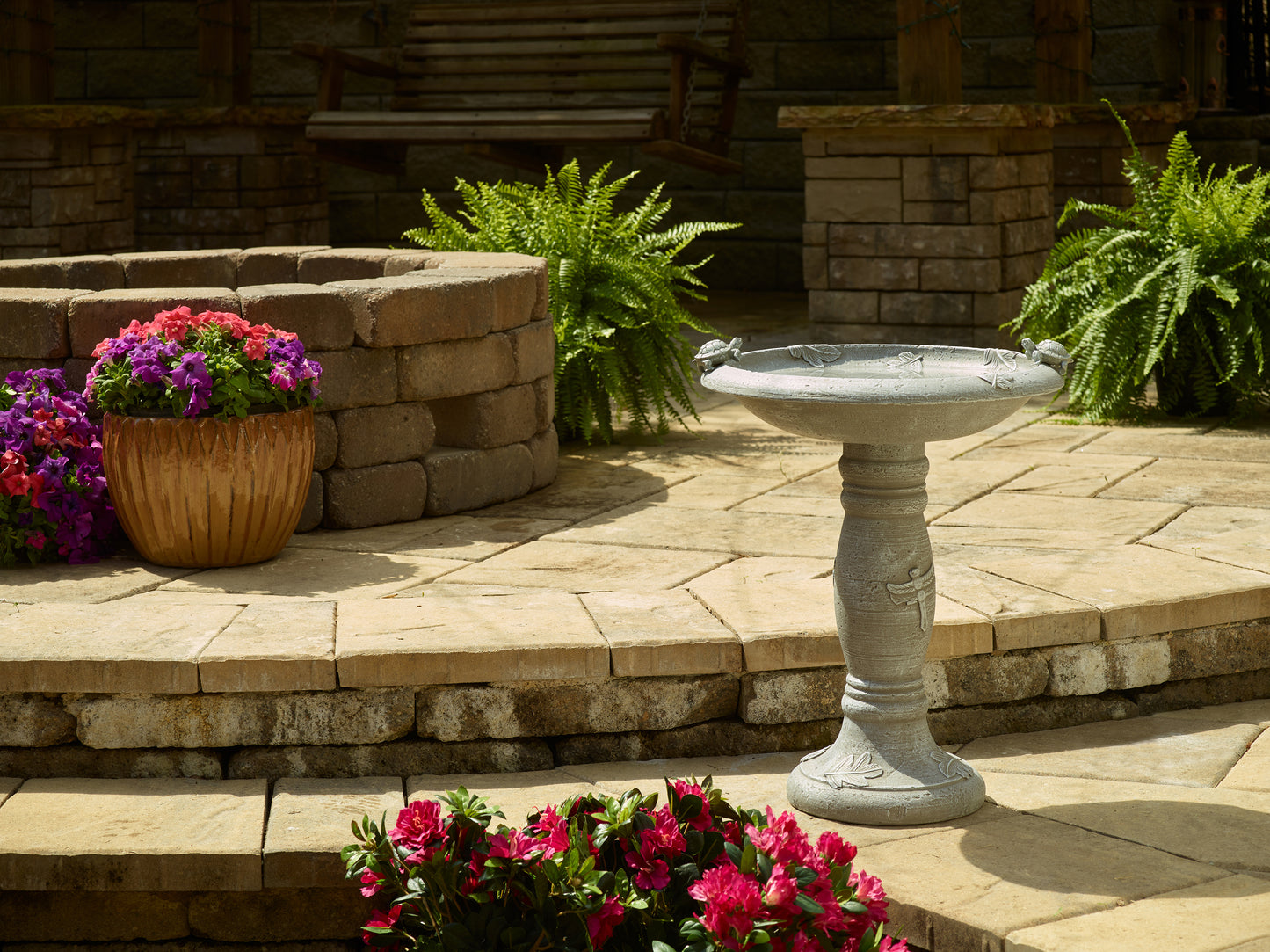 Country Gardens Traditional Birdbath