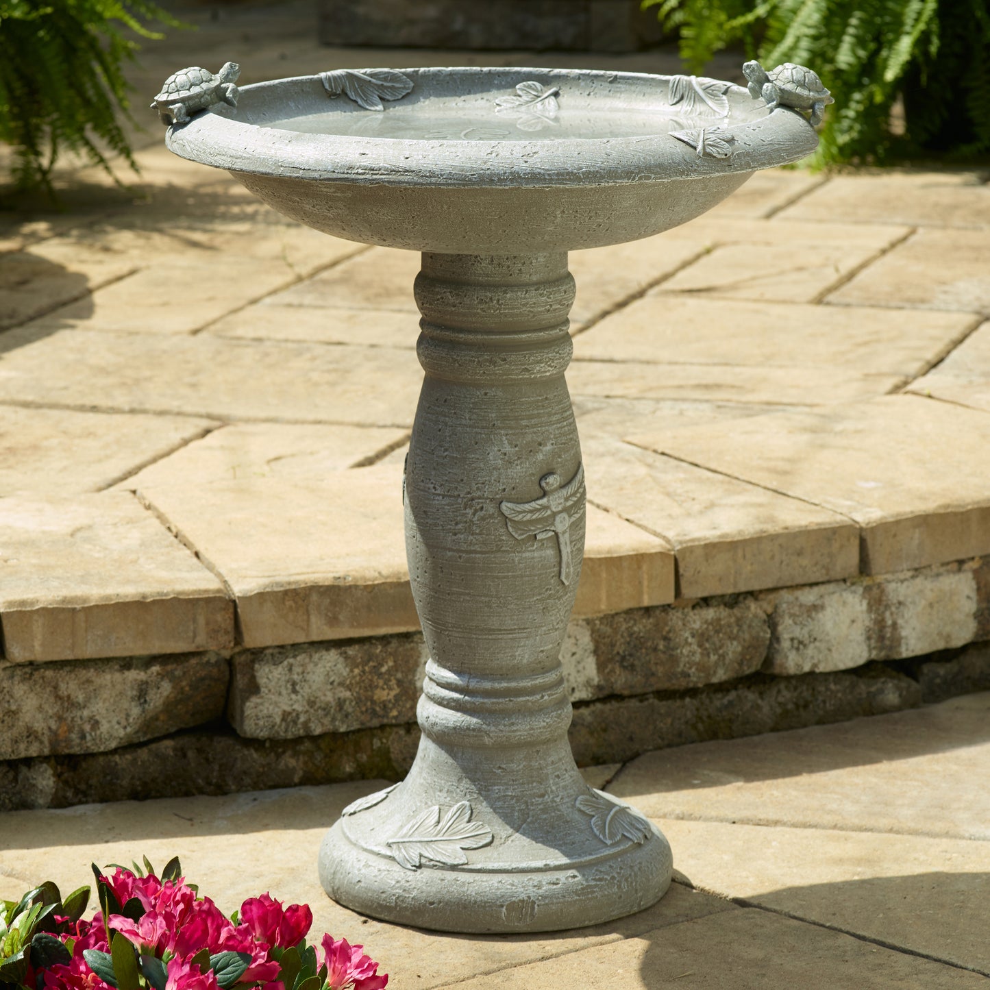 Country Gardens Traditional Birdbath