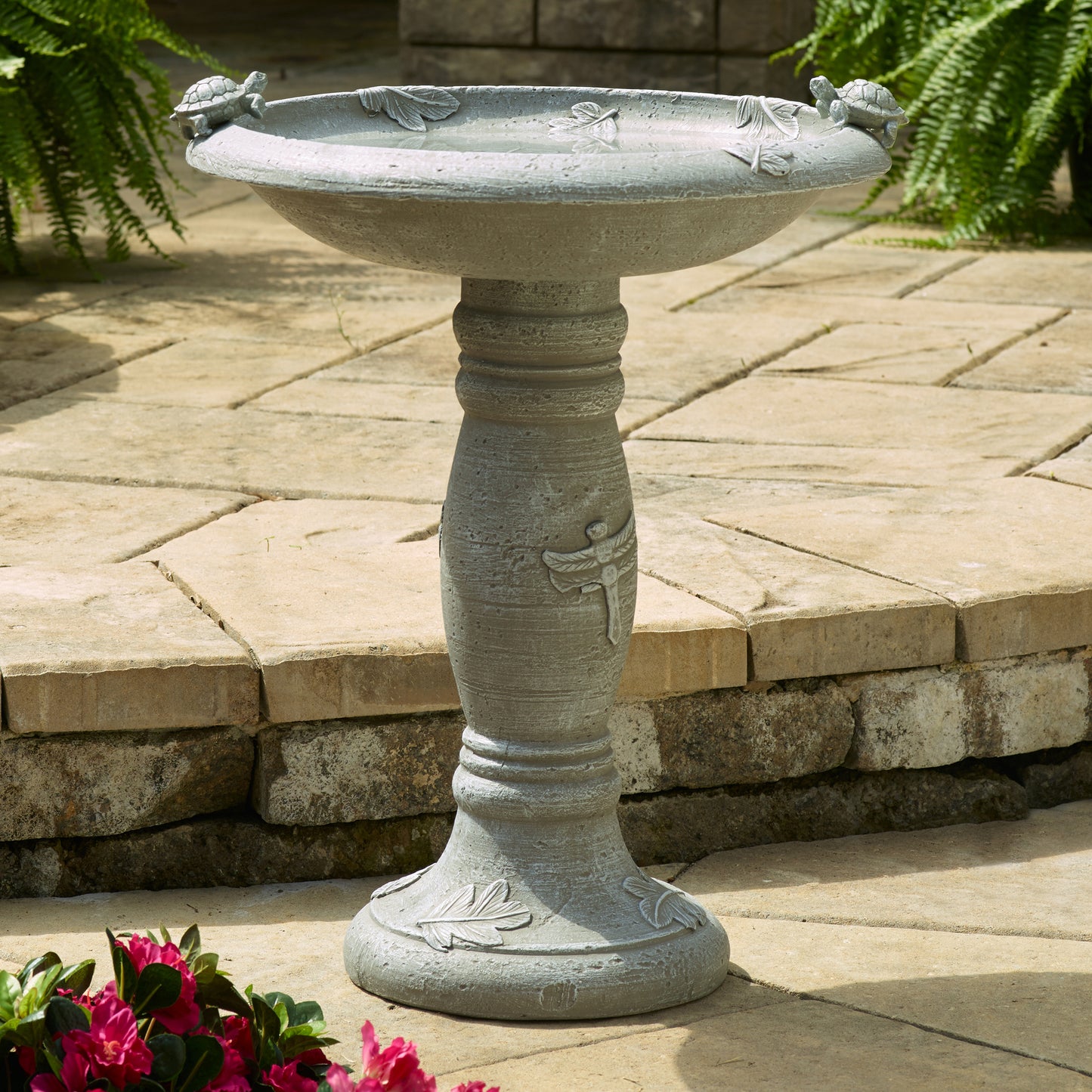 Country Gardens Traditional Birdbath