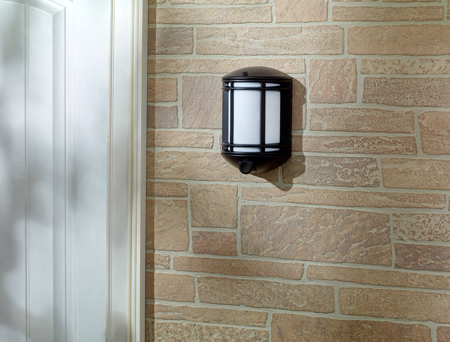 Cambridge Battery-Powered Motion Sensor Light