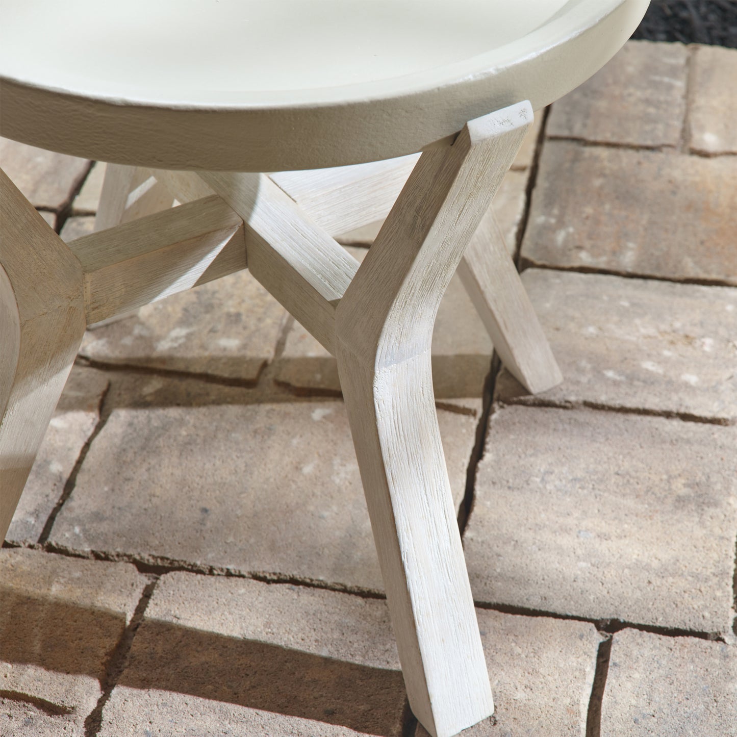 Bali 21" Round Side Table