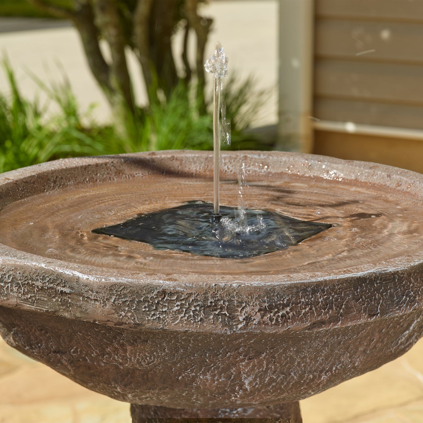 Bedrock IntelliSOLAR Birdbath with Remote