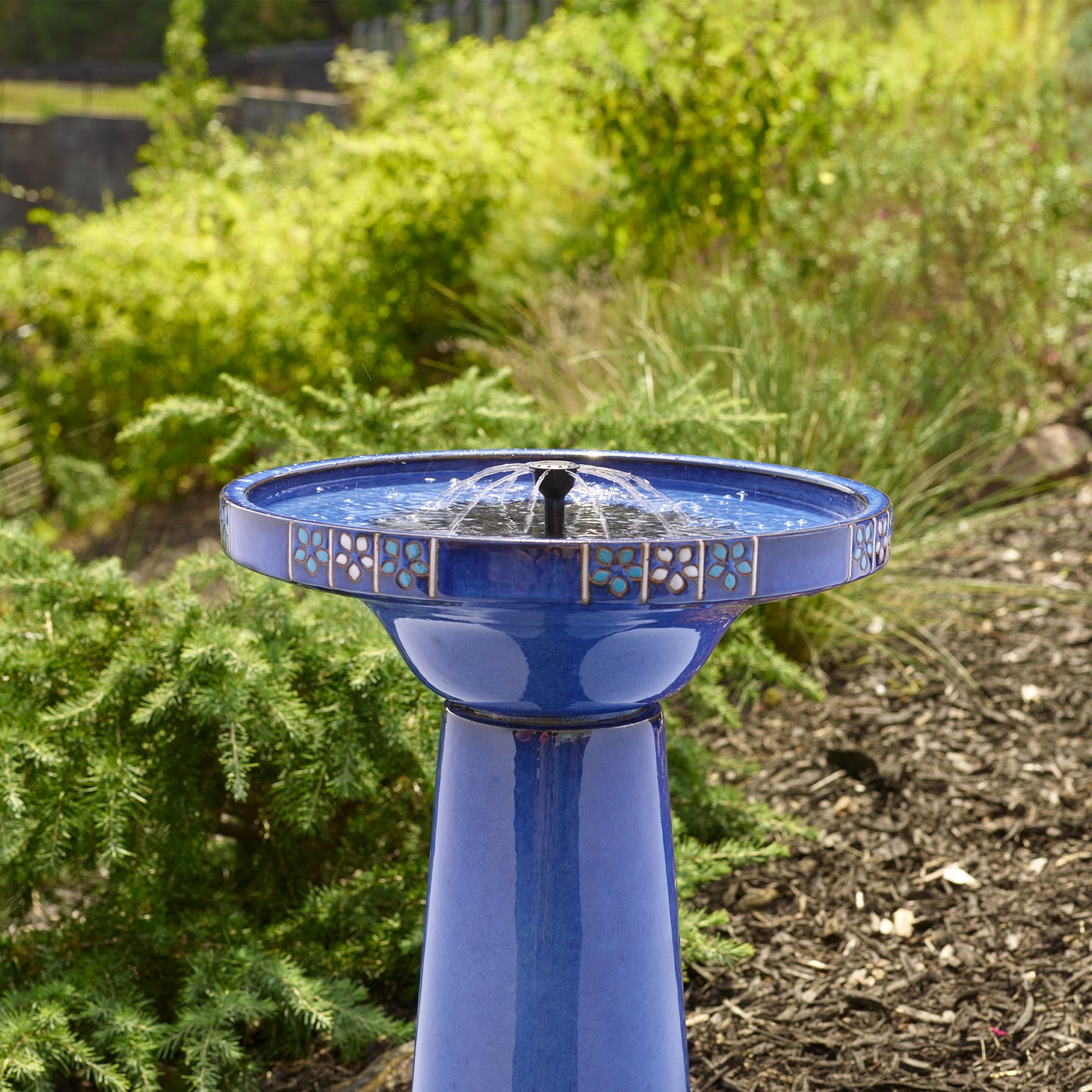 Louisa IntelliSOLAR Ceramic Birdbath with Remote – Blue