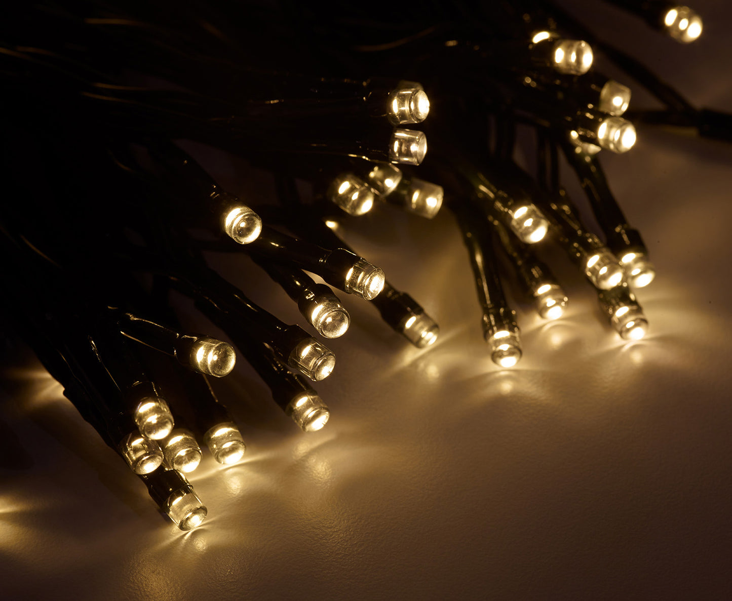 400 LED Solar String Lights – Warm LEDs