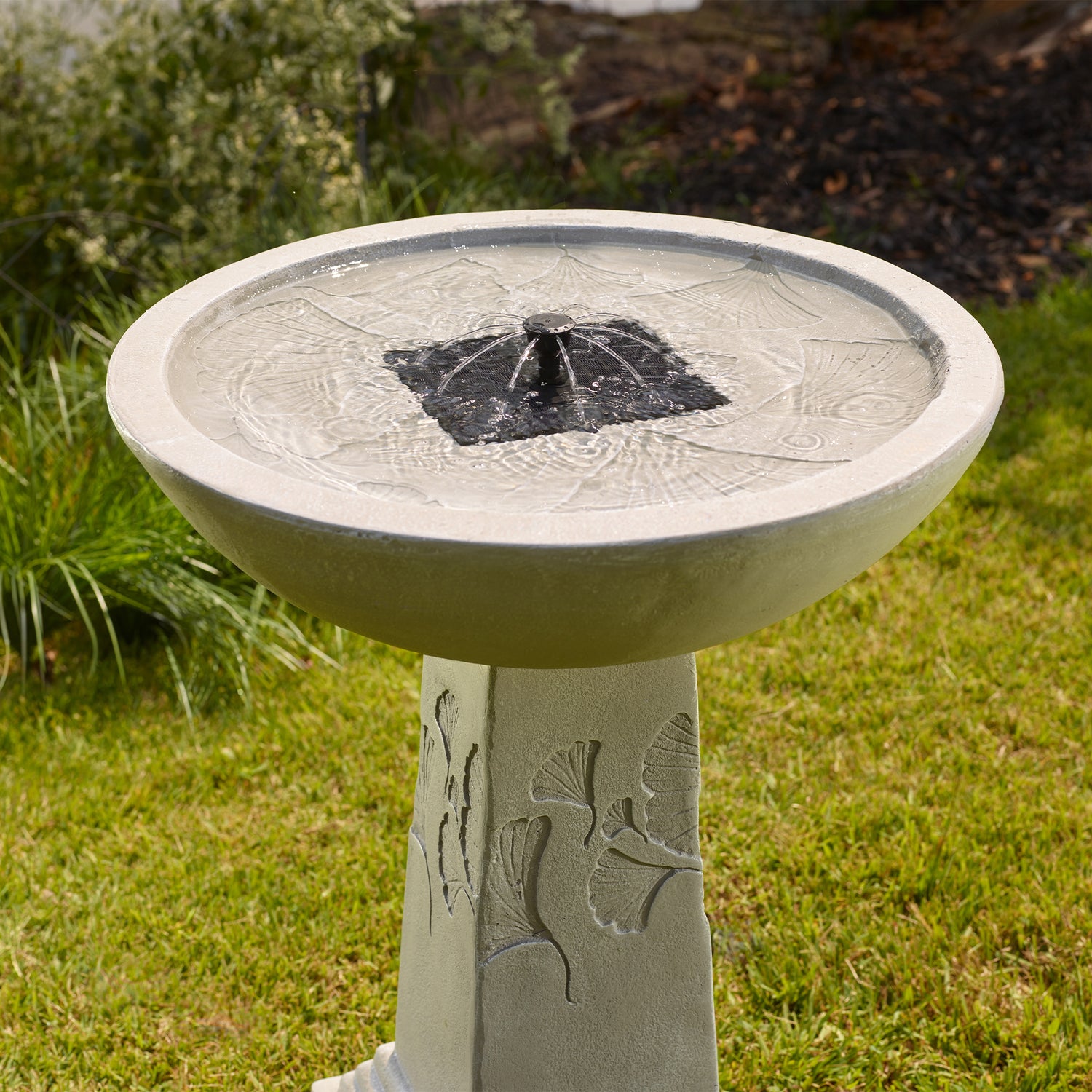 Weathered Remote Gingko IntelliSOLAR Birdbath with Remote – Weathered Stone – Smart ...
