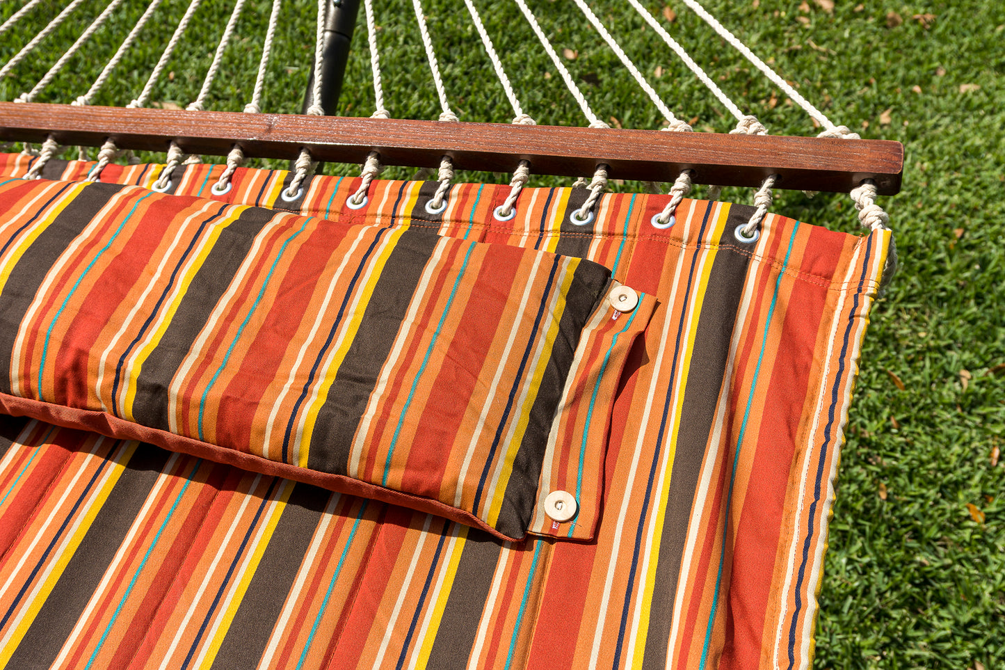 Coronado Double Quilted Hammock - Red/Brown Stripe