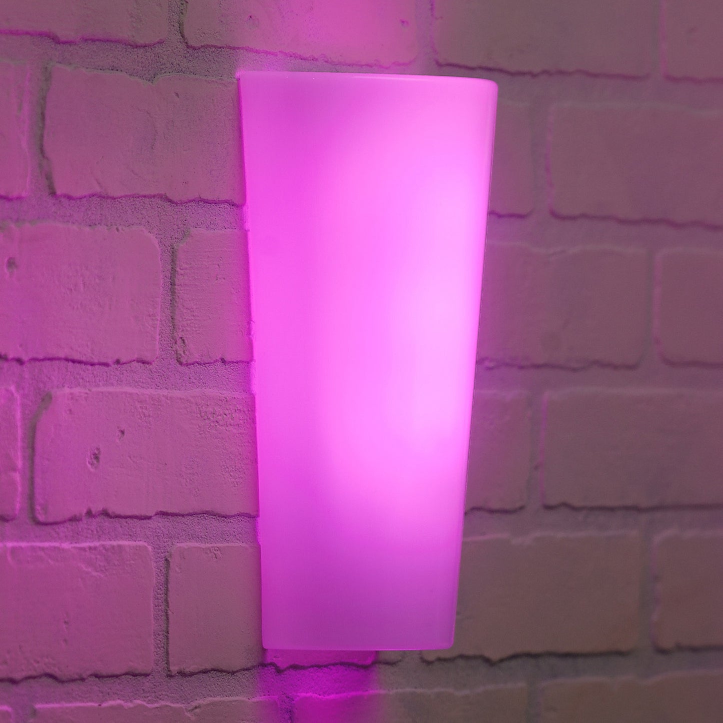 Vivid High Gloss LED Battery Sconce with White & Color Changing Modes