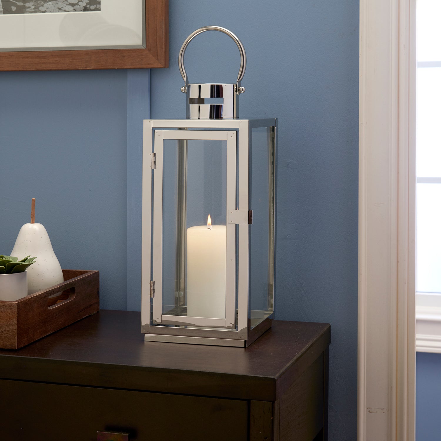Daphne Lantern